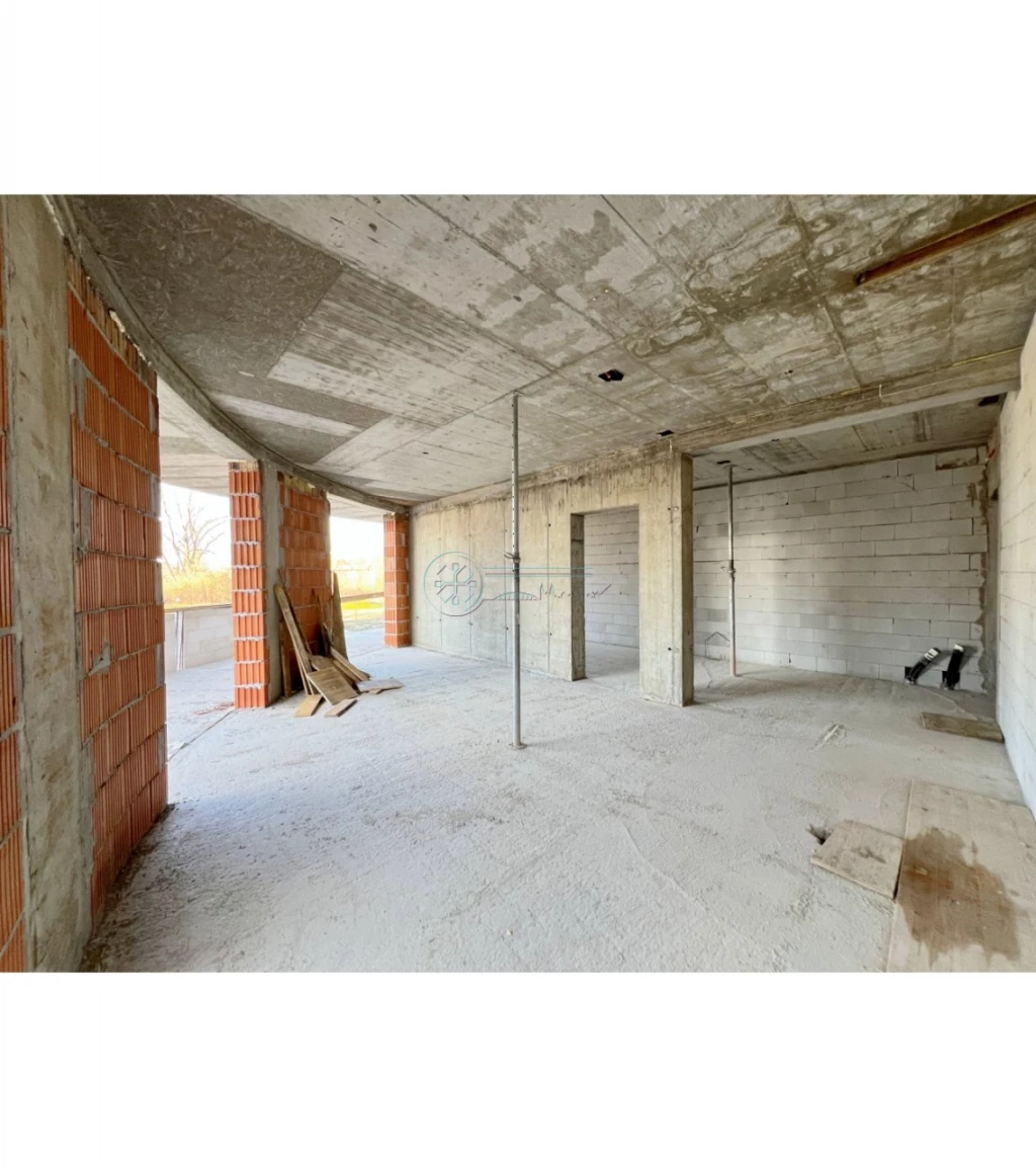 For sale brick flat, Szeged