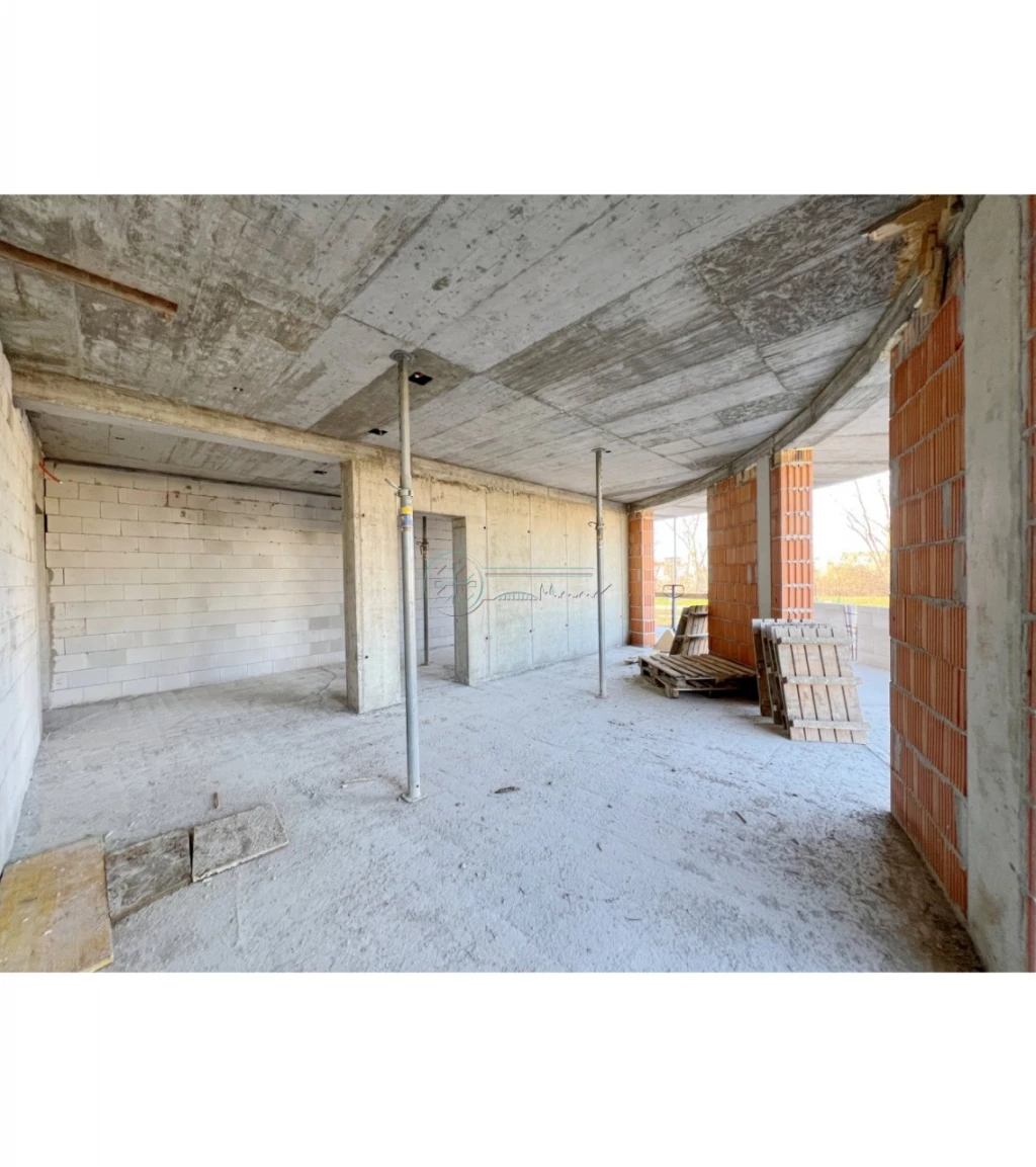 For sale brick flat, Szeged