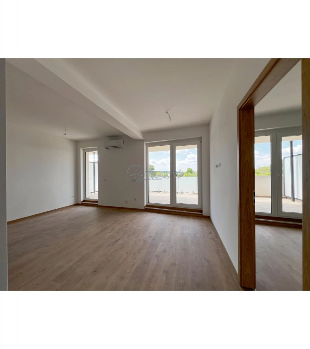 For sale brick flat, Szeged