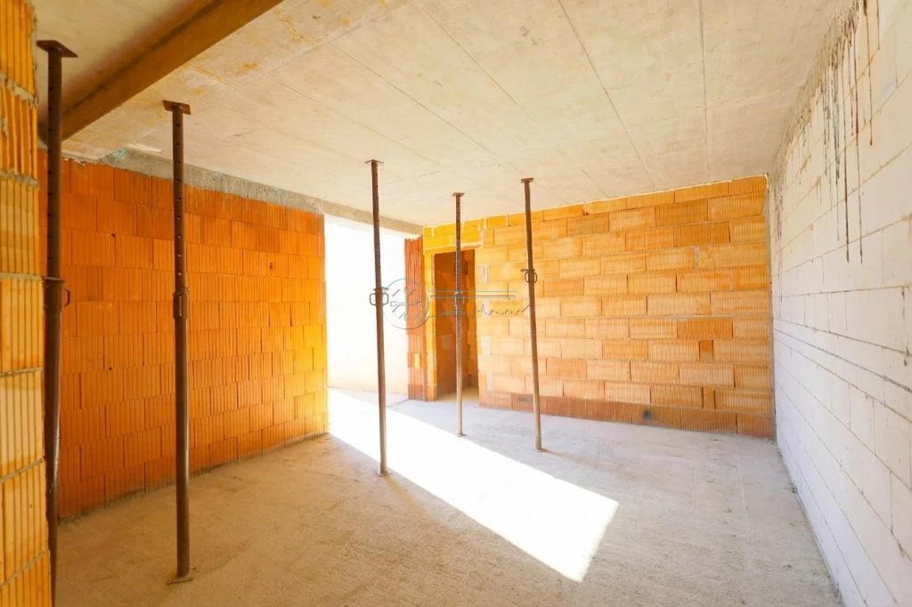 For sale brick flat, Szeged