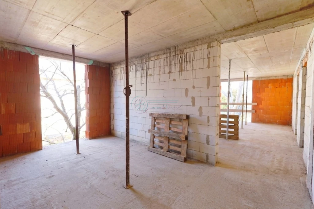 For sale brick flat, Szeged