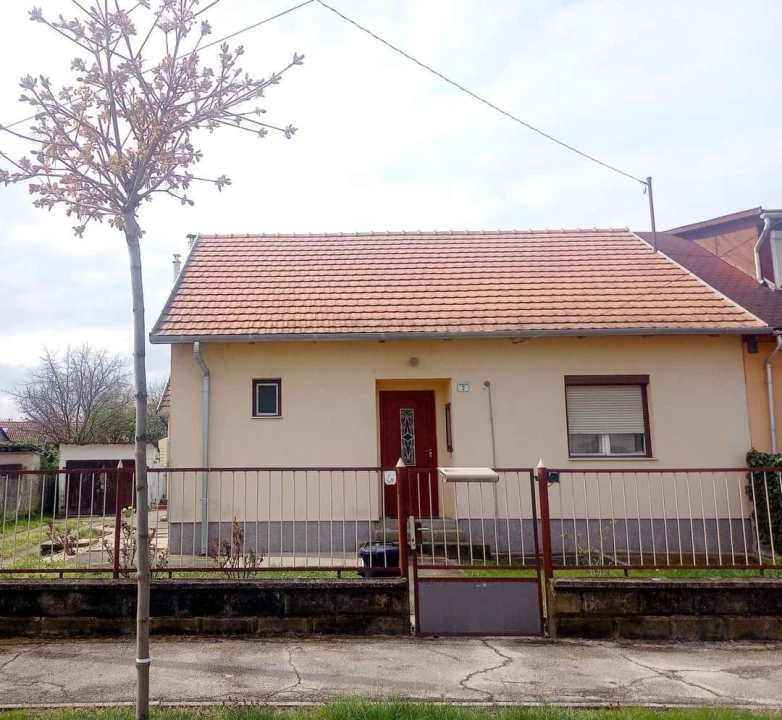 For sale semi-detached house, Tokod