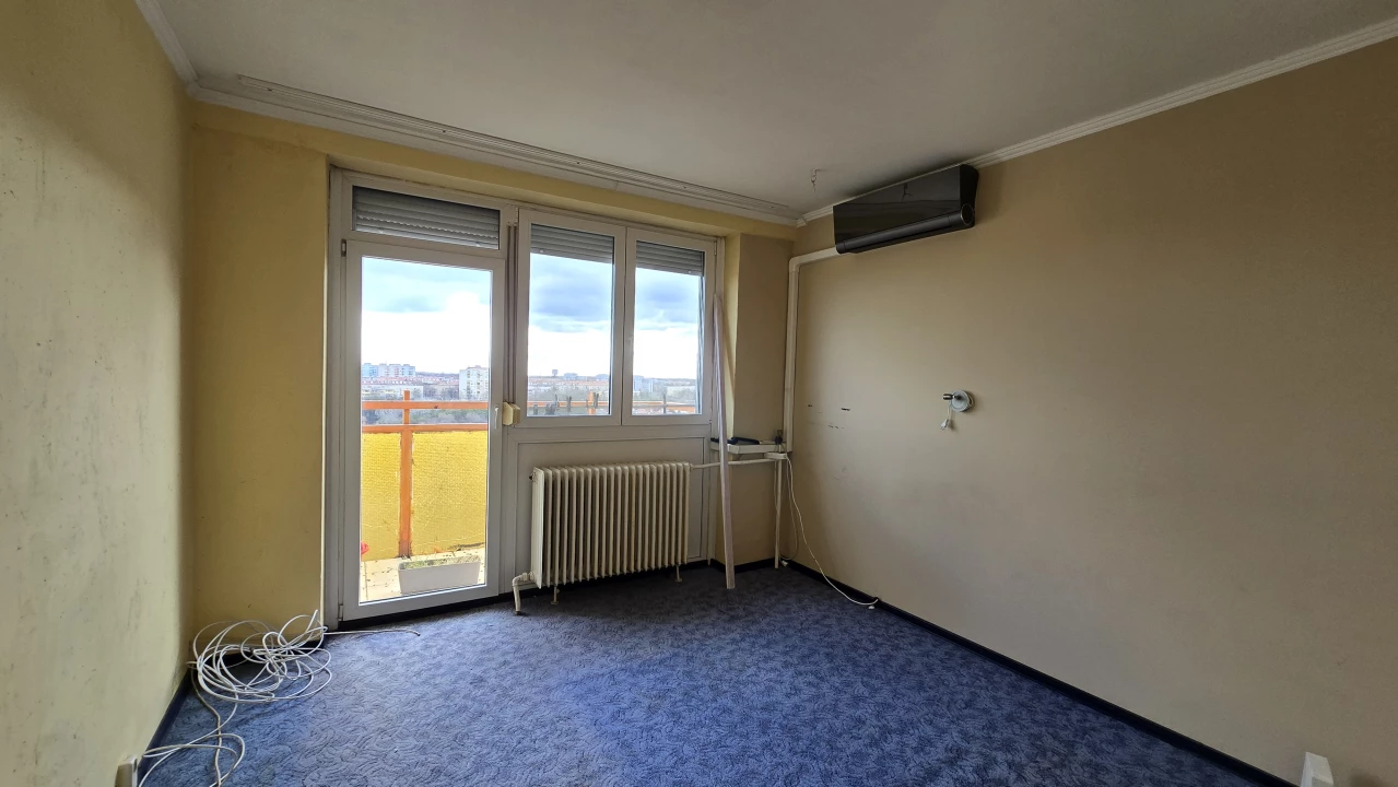 For sale panel flat, Dunaújváros, Március 15. tér