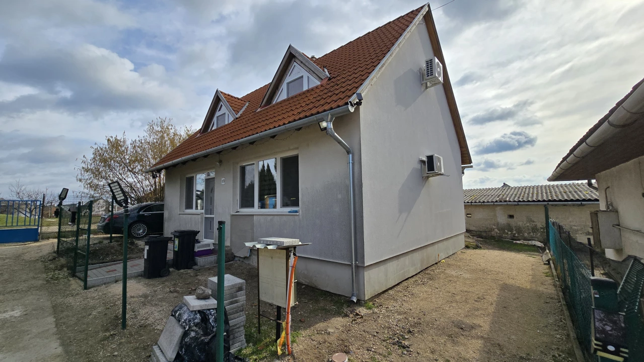 For sale house, Nagyvenyim