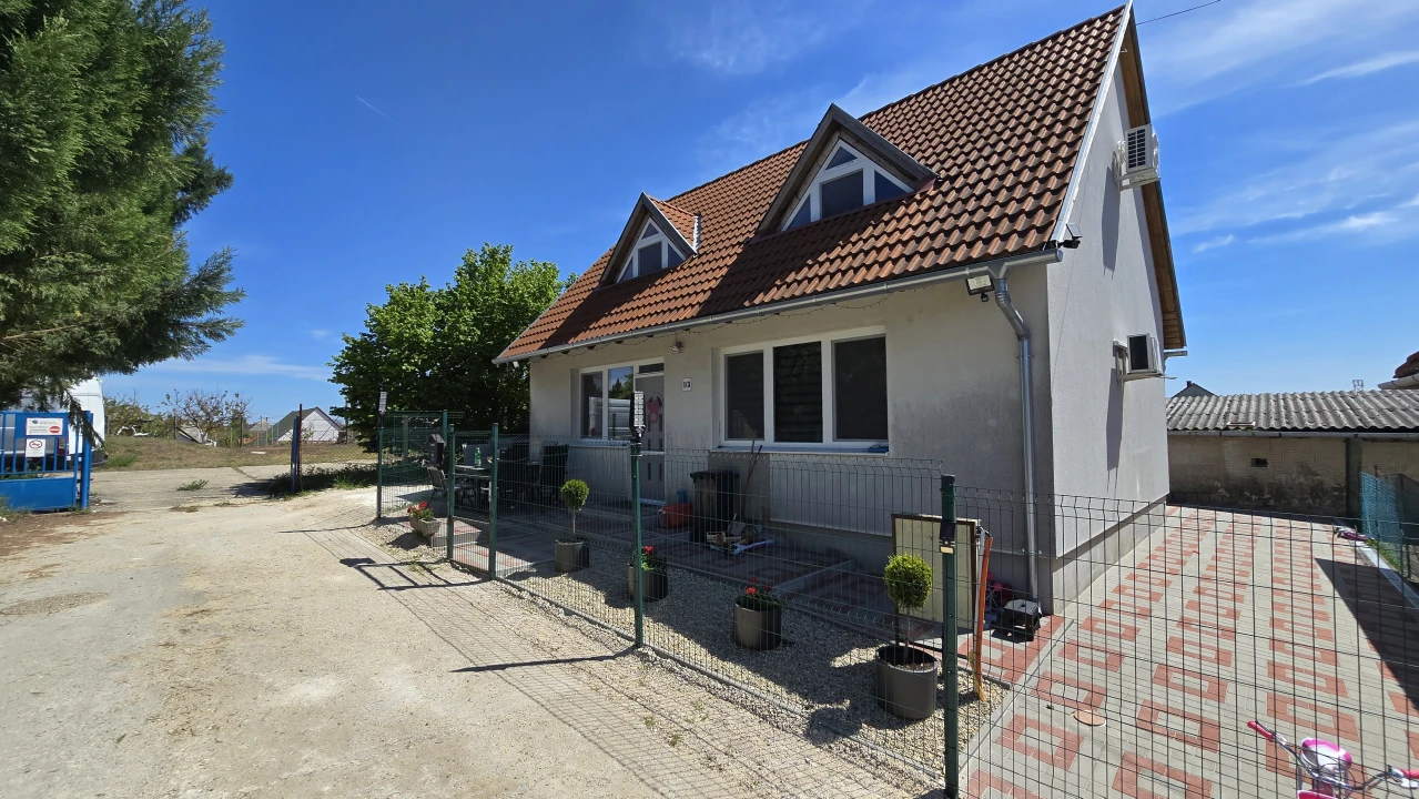 Eladó családi ház, Nagyvenyim