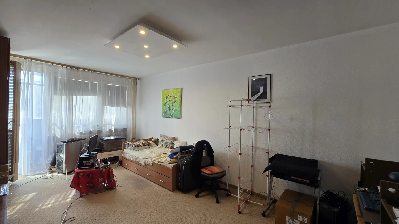 Eladó panellakás, Dunaújváros, Lajos király körút