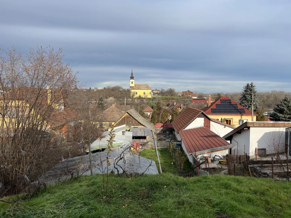 Eladó családi ház, Dunaújváros