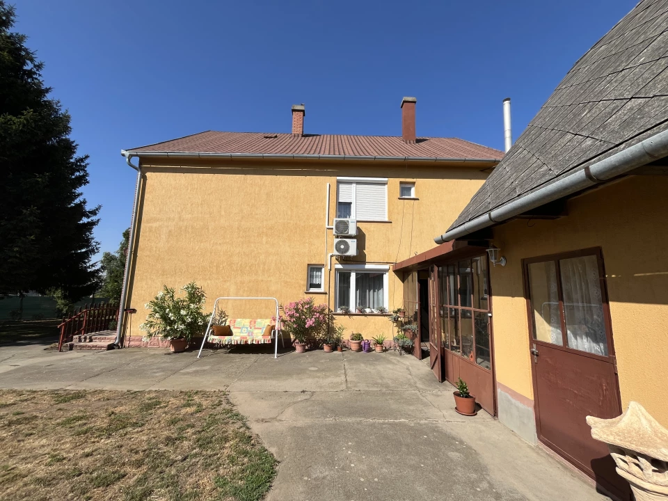 Eladó családi ház, Dunaföldvár