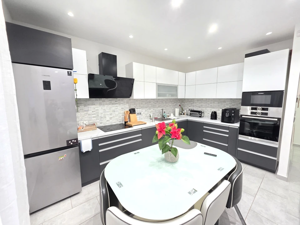 Eladó ikerház, Tatabánya