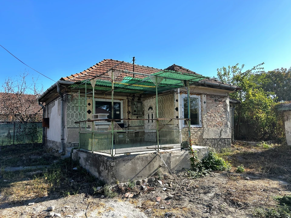 Eladó családi ház, Dunavecse