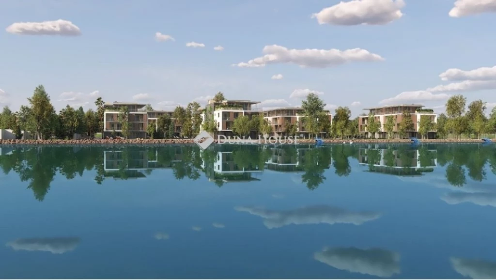 Eladó Balaton parti, újépítésű okos lakás Balatonszemesen