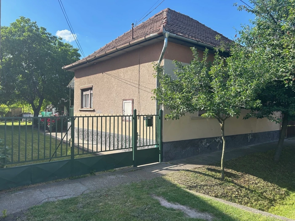 For sale house, Monor