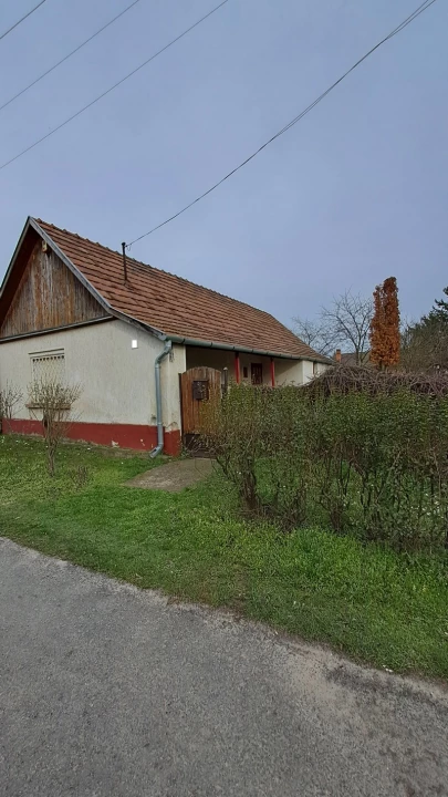 Eladó családi ház, Monor