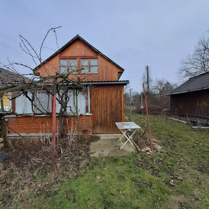 For sale weekend house, Monor