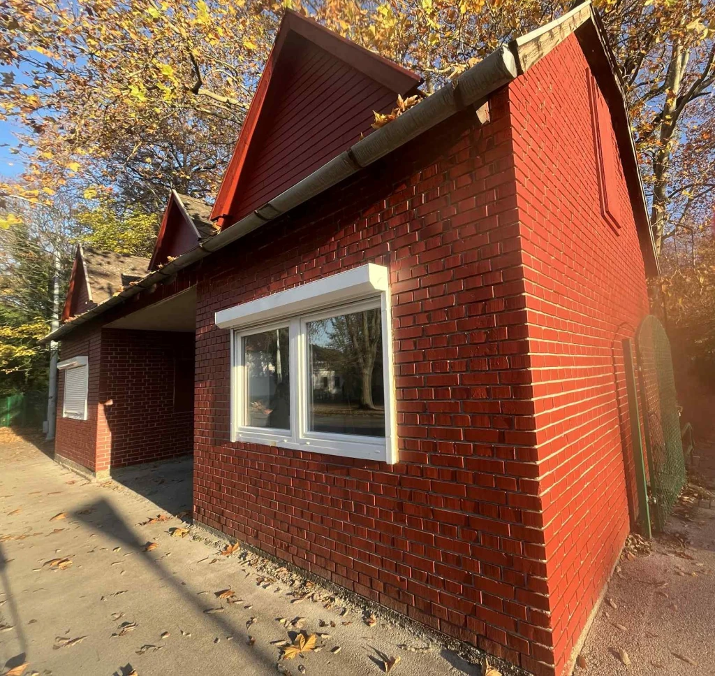 c3-1-name c2-69-name, Tatabánya, Óváros