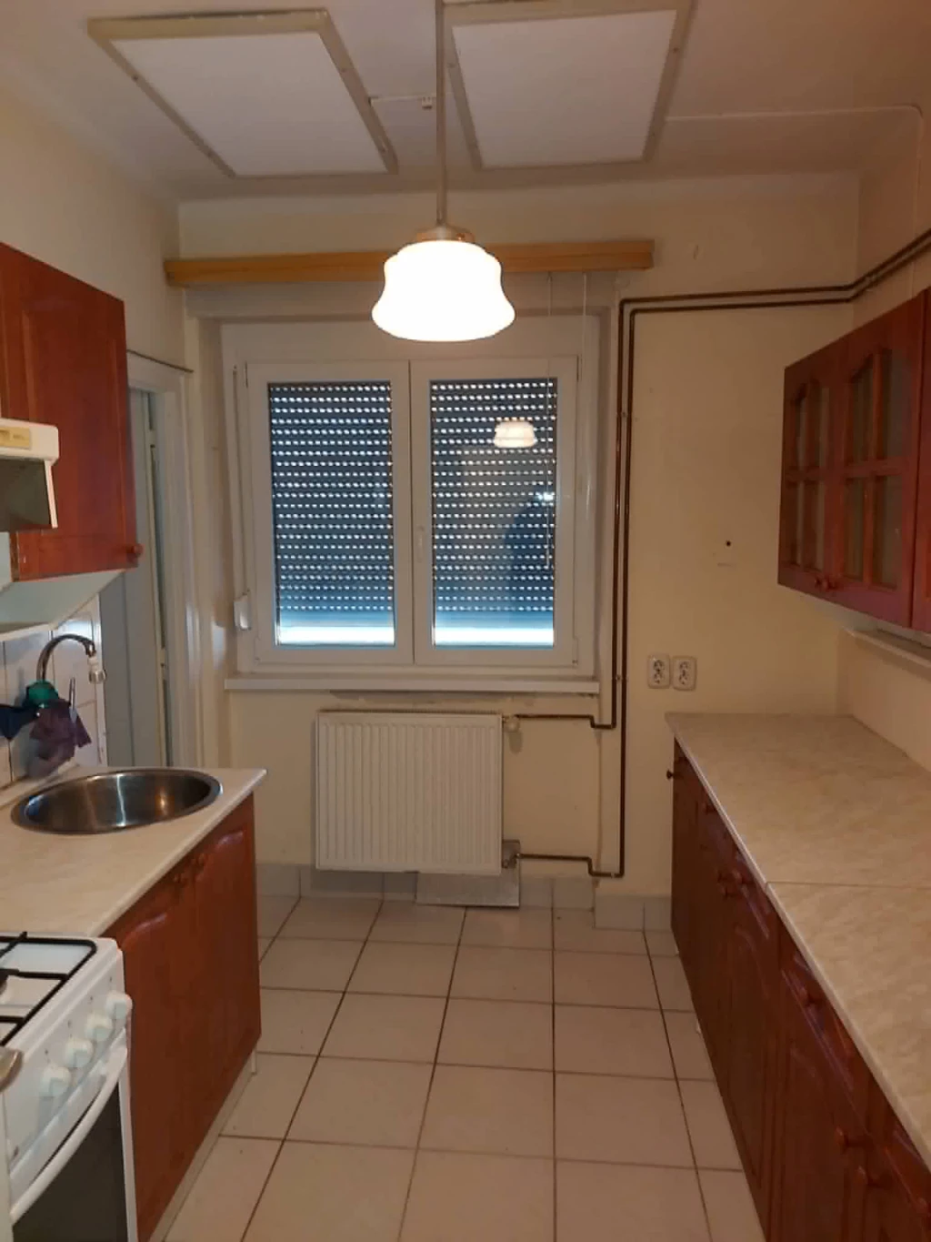 c3-1-name c2-19-name, Oroszlány