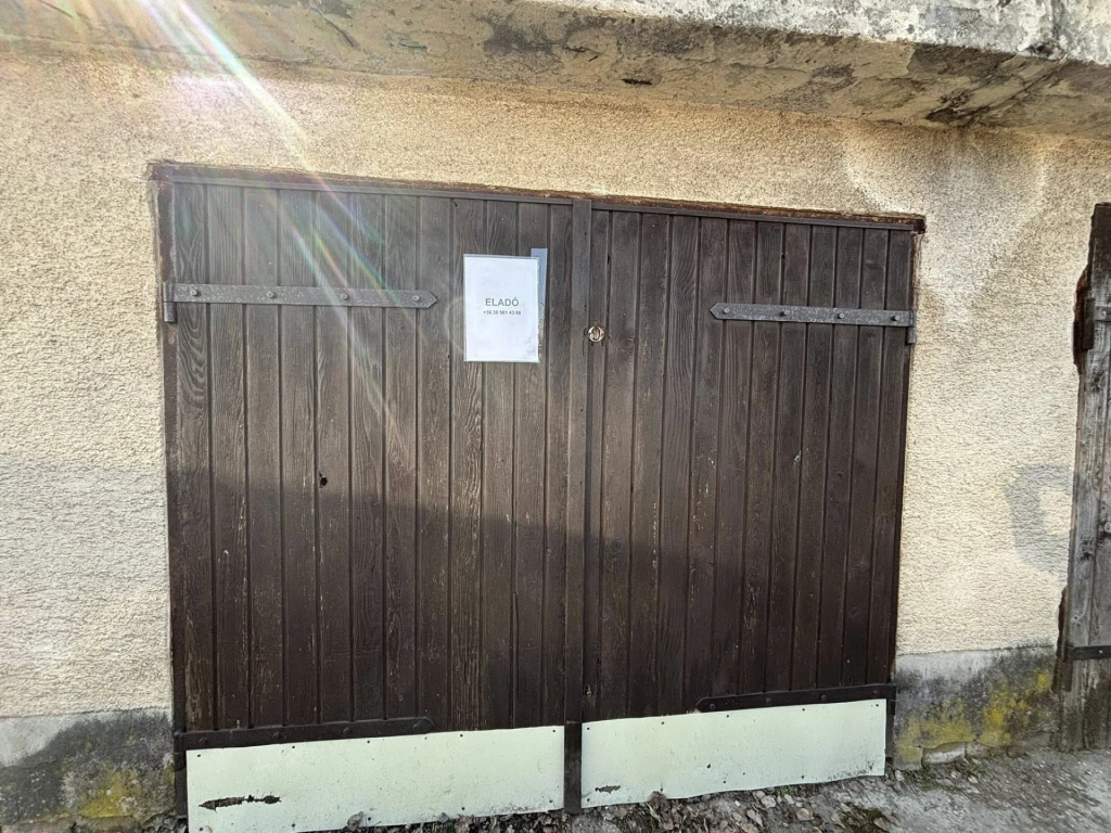 c3-1-name c2-74-name, Tatabánya, Óváros