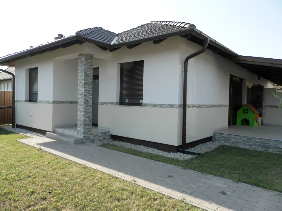 Eladó társasházi lakás, Balatonlelle