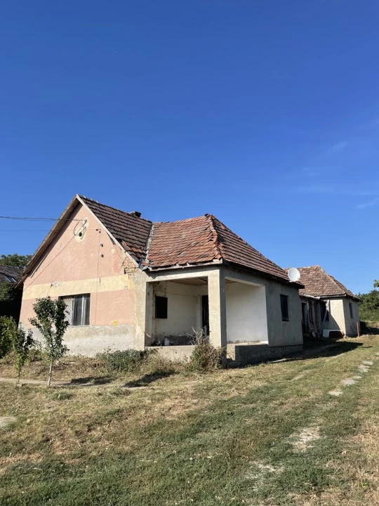 Eladó családi ház, Karád