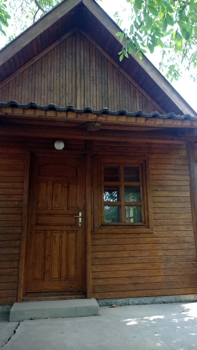 Eladó zártkert, Szőlősgyörök