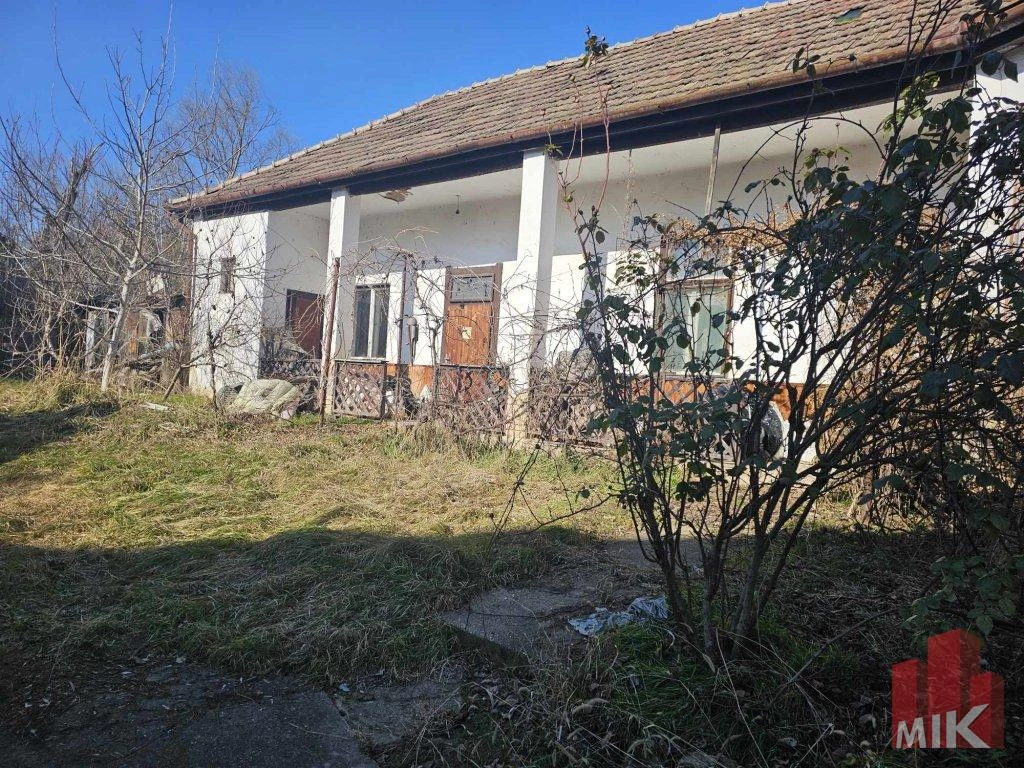 Eladó nagy családi ház Balassagyarmat
