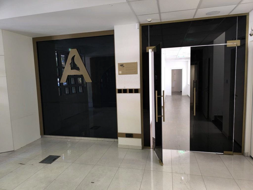 For rent store, Budapest I. kerület, Krisztinaváros I. ker.