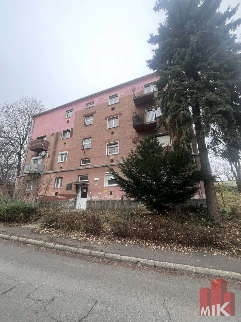 c3-1-name c2-19-name, Salgótarján, Rokkant telep