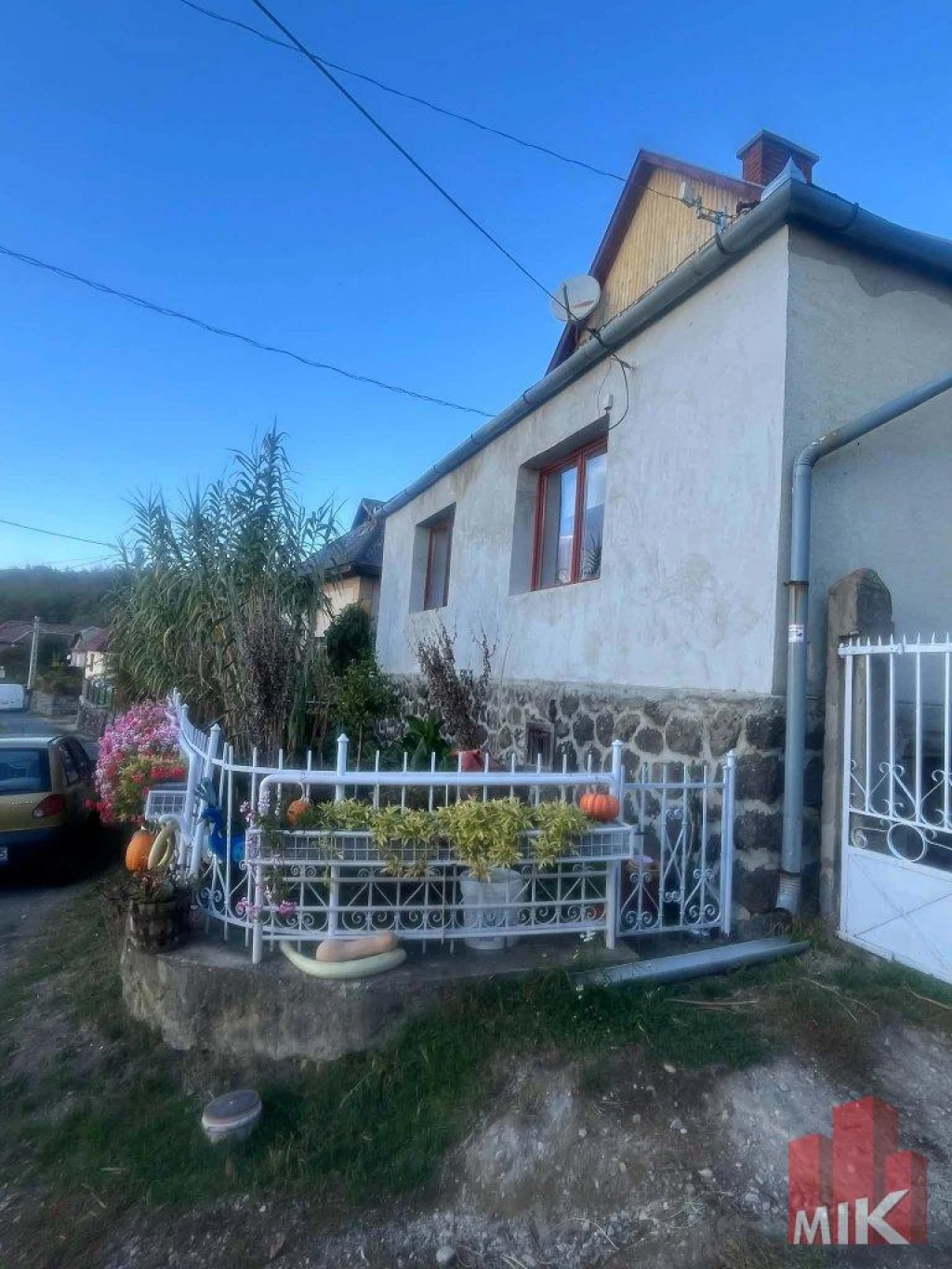 Tágas családi otthon gyönyörű panorámával!