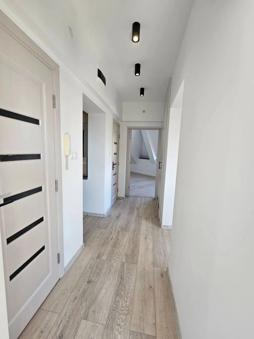 Eladó 79 m2 tégla lakás, Debrecen