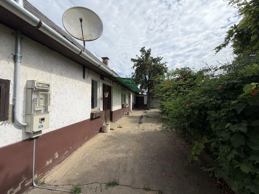 Eladó 70 m2 családi ház, Debrecen