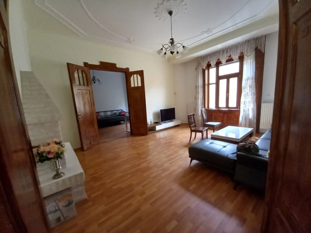 Kiadó téglalakás, Budapest II. kerület, Országút, Mammut közelében