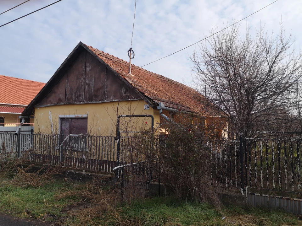 For sale house, Sarkad