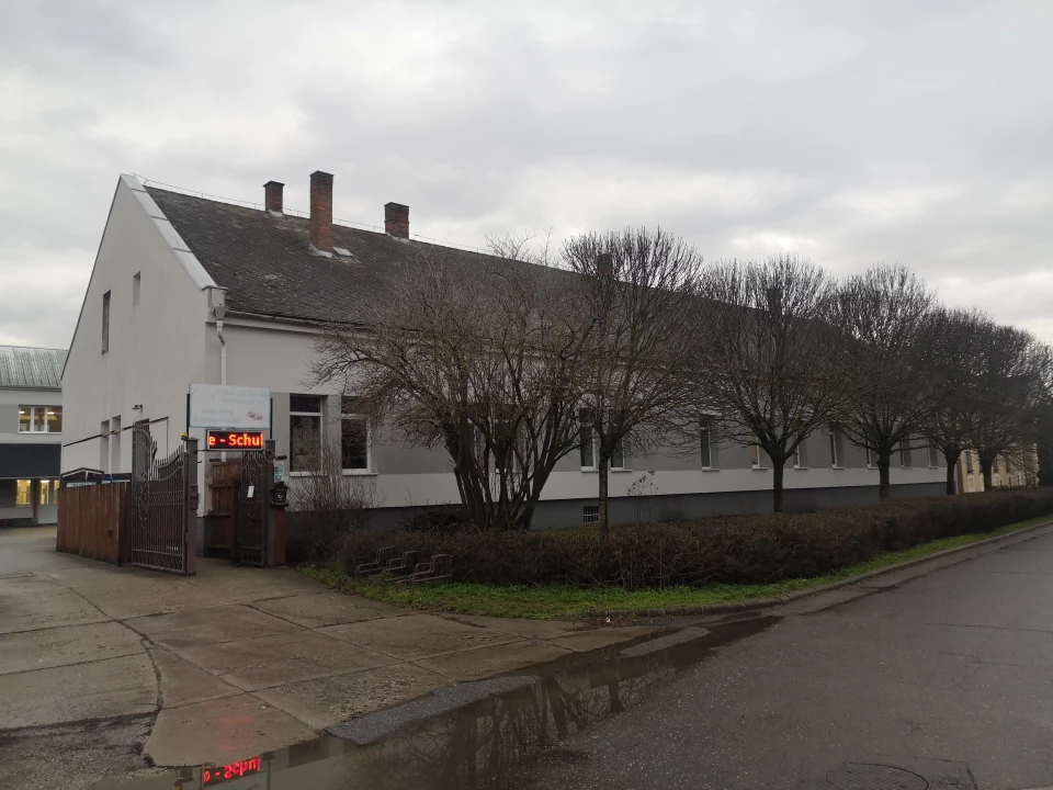 For sale workshop, Gyomaendrőd