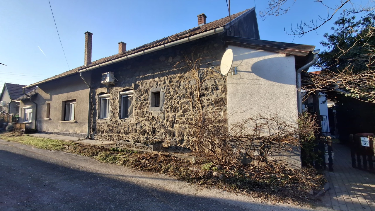 Eladó társasházi lakás, Badacsonytomaj