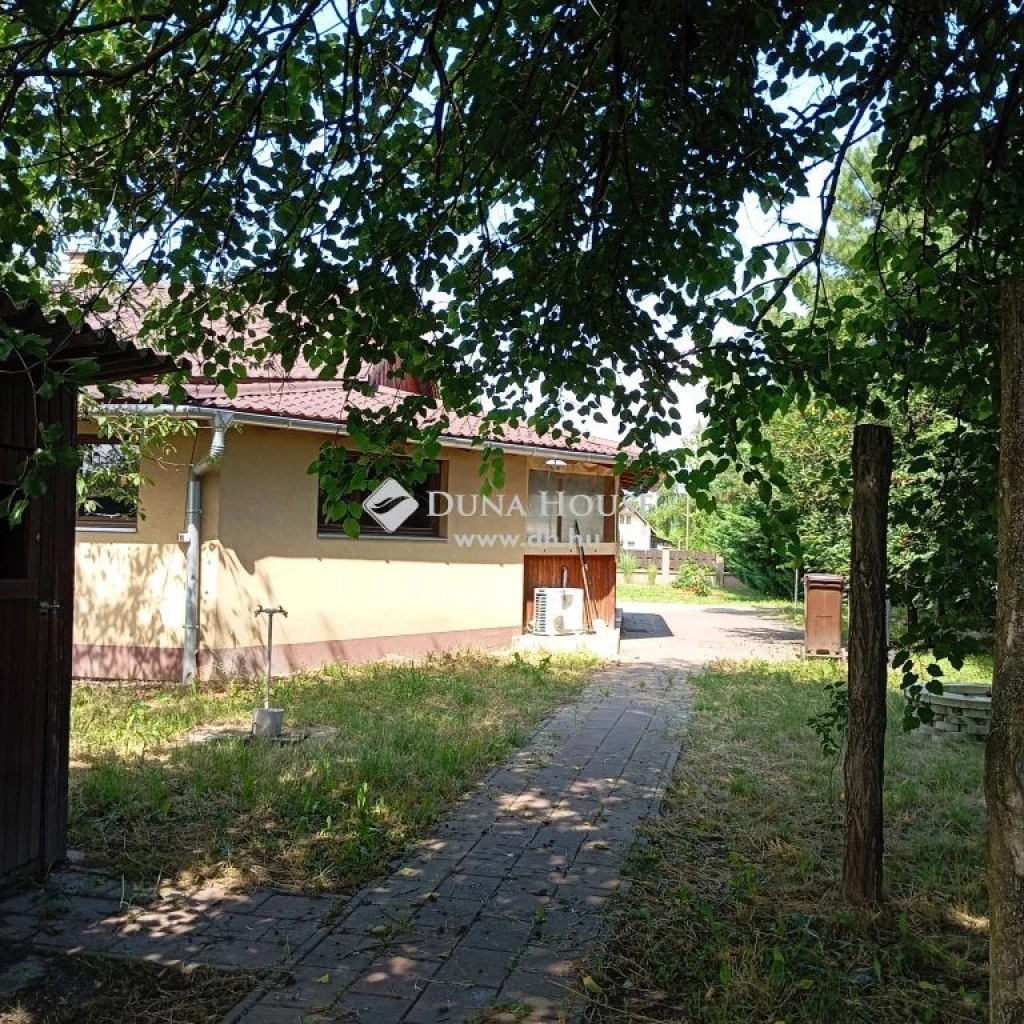 For sale house with a garden, Győr, Győrszentiván