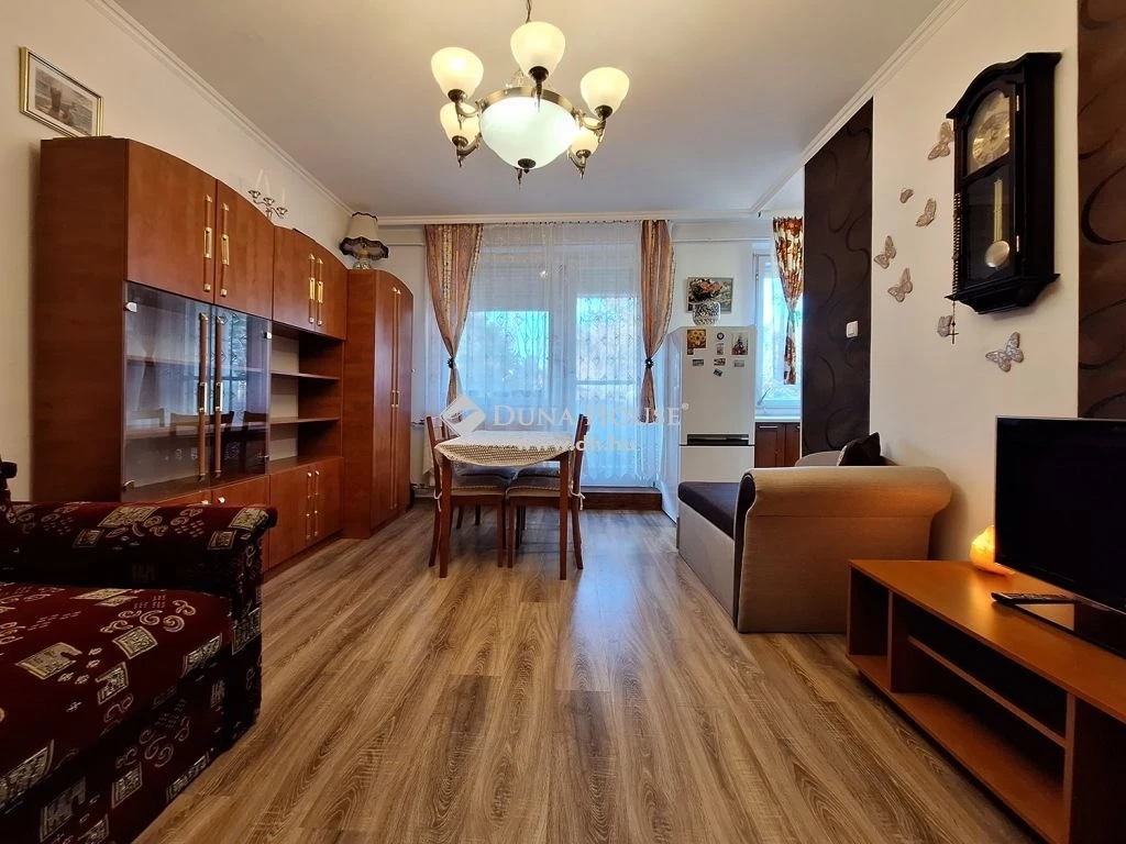 For sale panel flat, Bakonyszentlászló