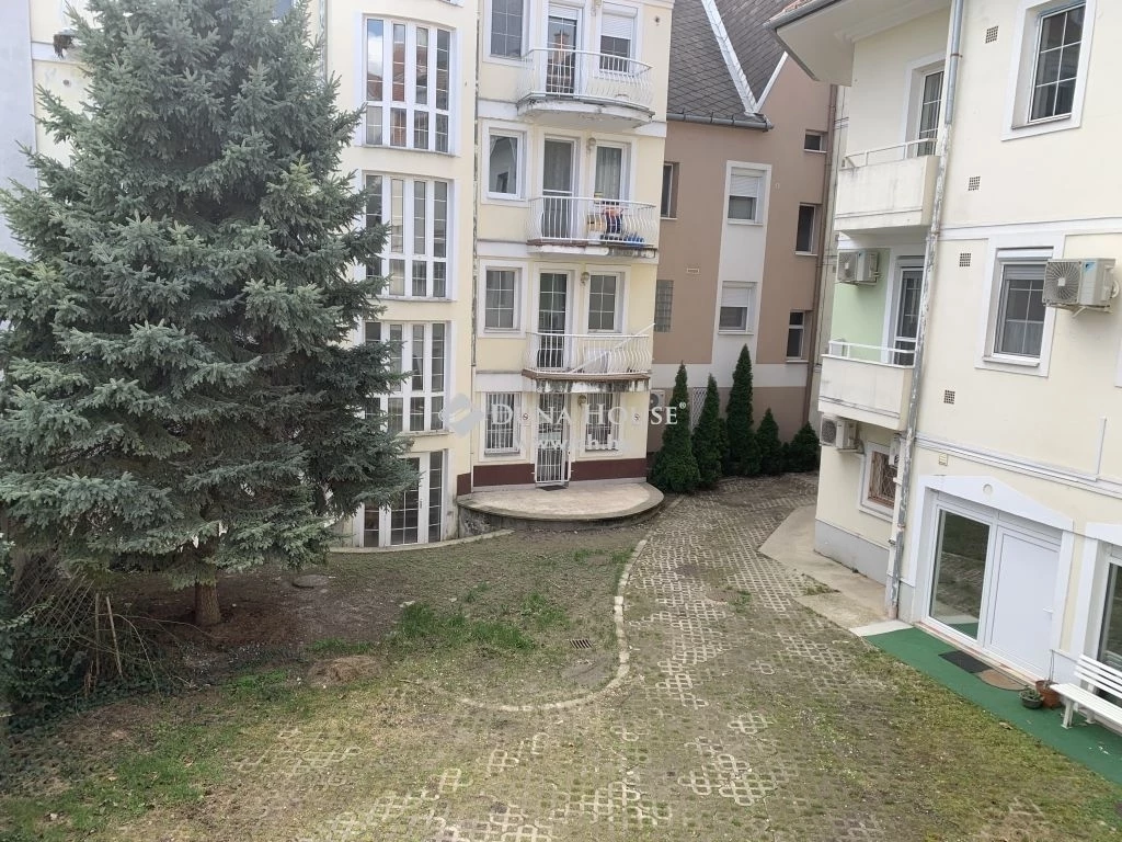 Győr-Révfalu 3 szobás kiadója