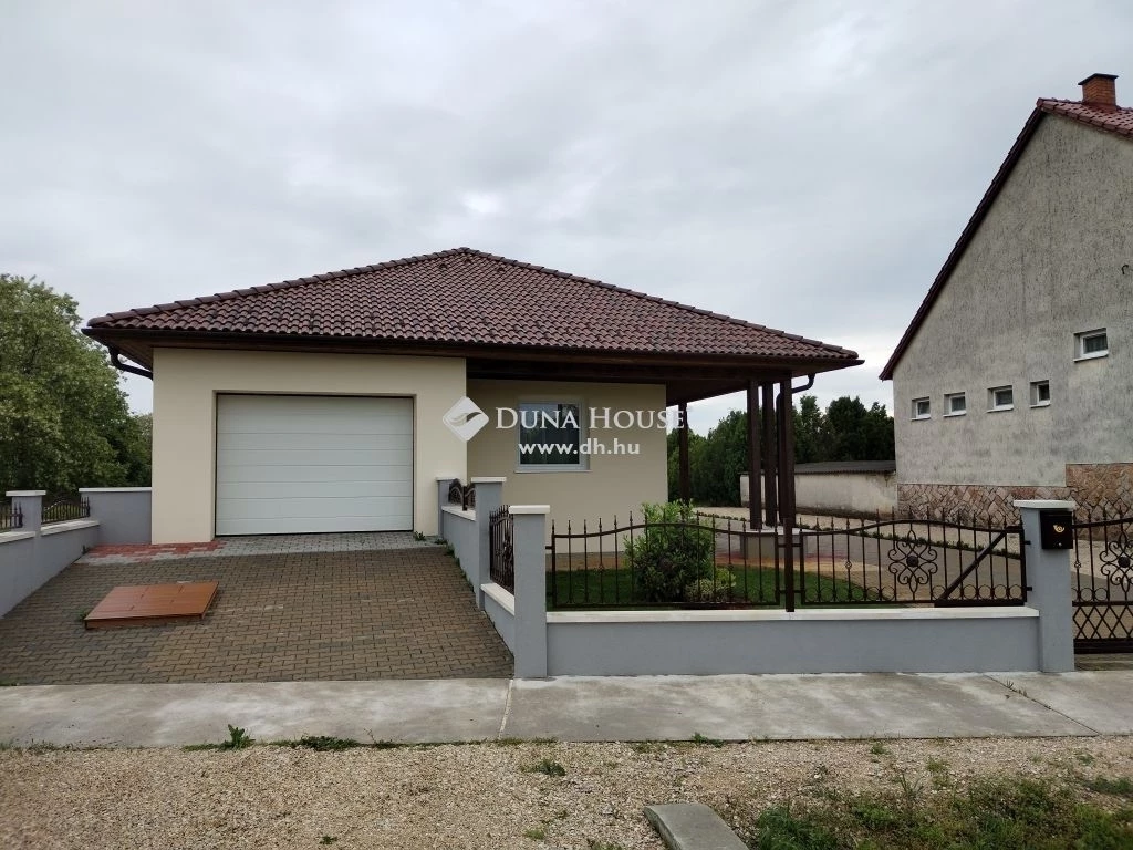 For sale house, Pér