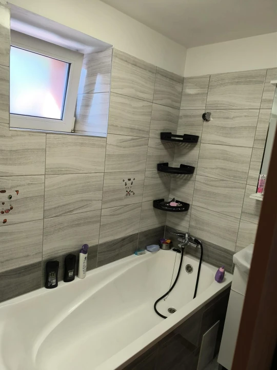 Eladó családi ház, Nagyvenyim