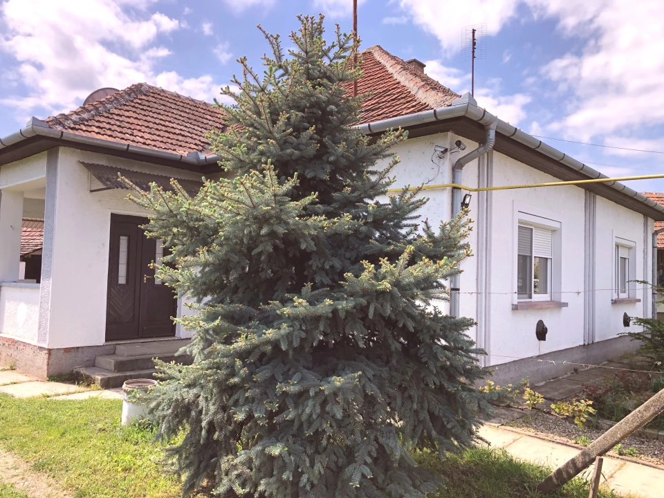 Eladó családi ház, Békéscsaba