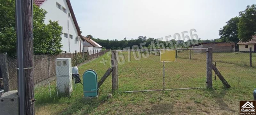 For sale building plot, Újlengyel