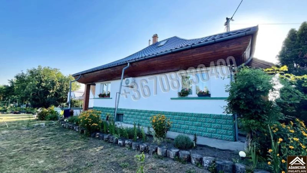 For sale house, Kakucs