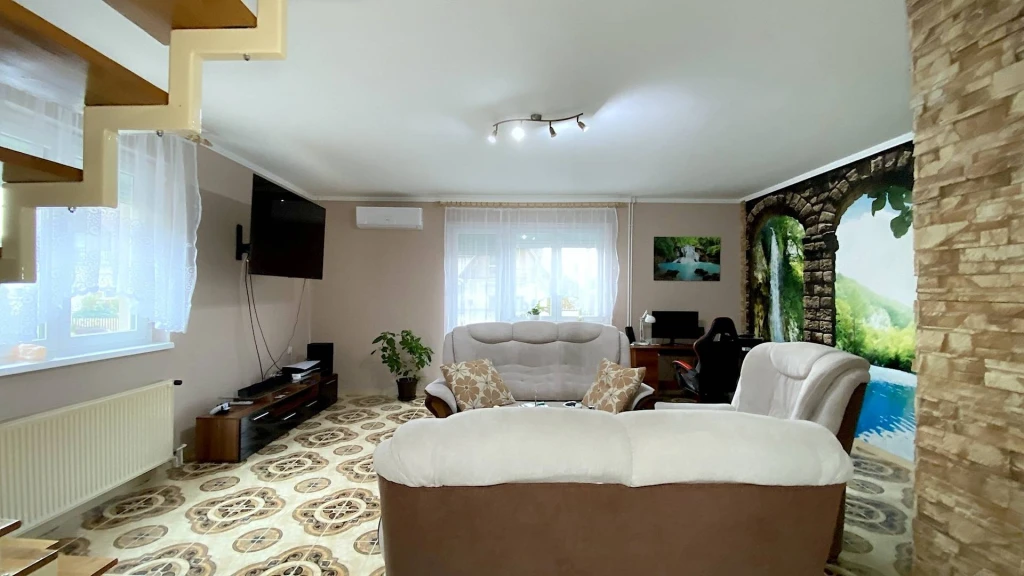 Eladó Családi ház, Majosháza, 130nm, 113000000 Ft