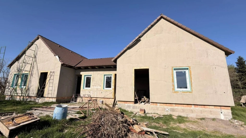 Eladó Ikerház, Dabas, Városközpont, 100nm, 84990000 Ft