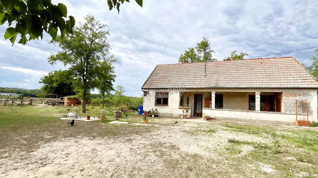 Eladó Külterületi telek, Hernád, 80nm, 66900000 Ft