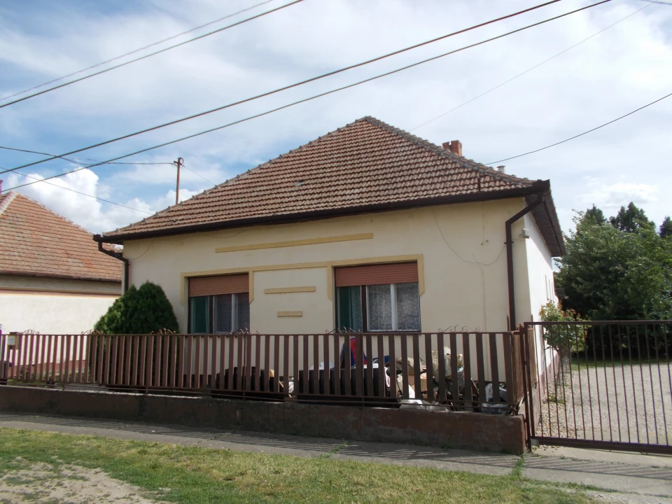 For sale house, Martfű