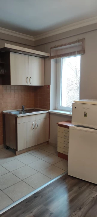 For rent brick flat, Szolnok