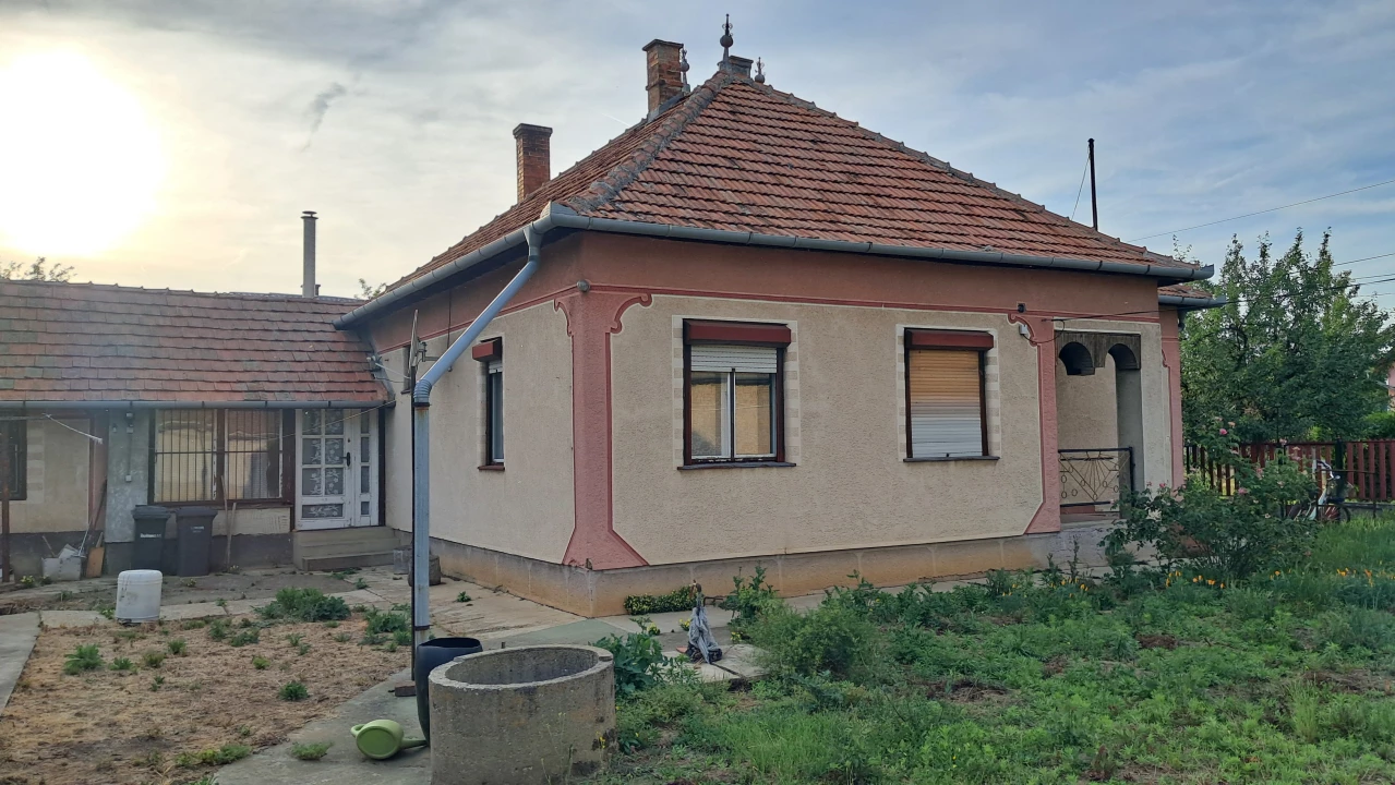 c3-1-name c2-1-name, Tiszaföldvár
