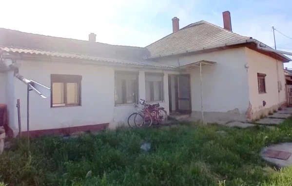 Eladó családi ház, Mezőtúr