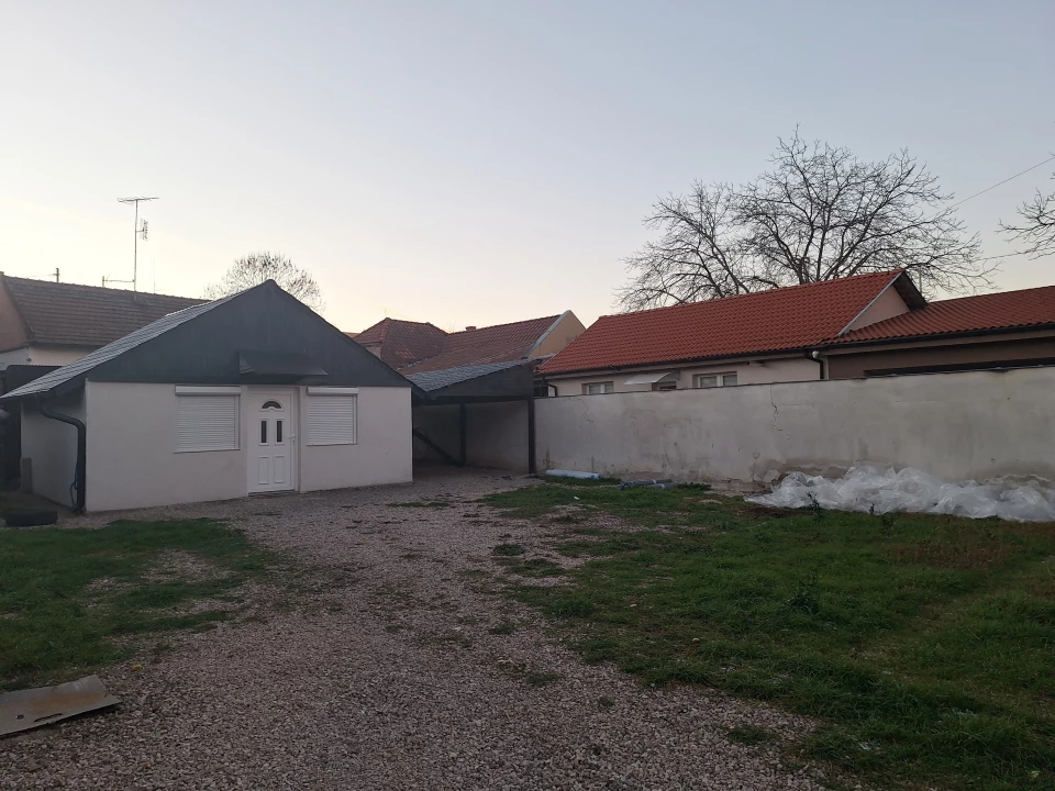 Eladó építési telek, Szolnok